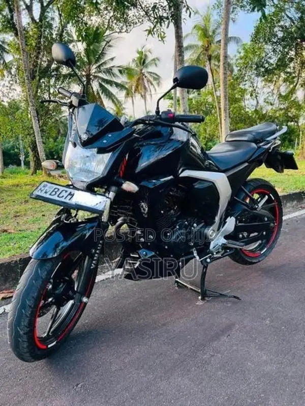 Yamaha FZ version 2 2015