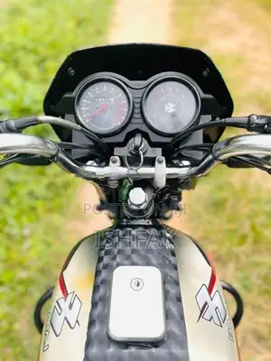 Bajaj CT100 2019