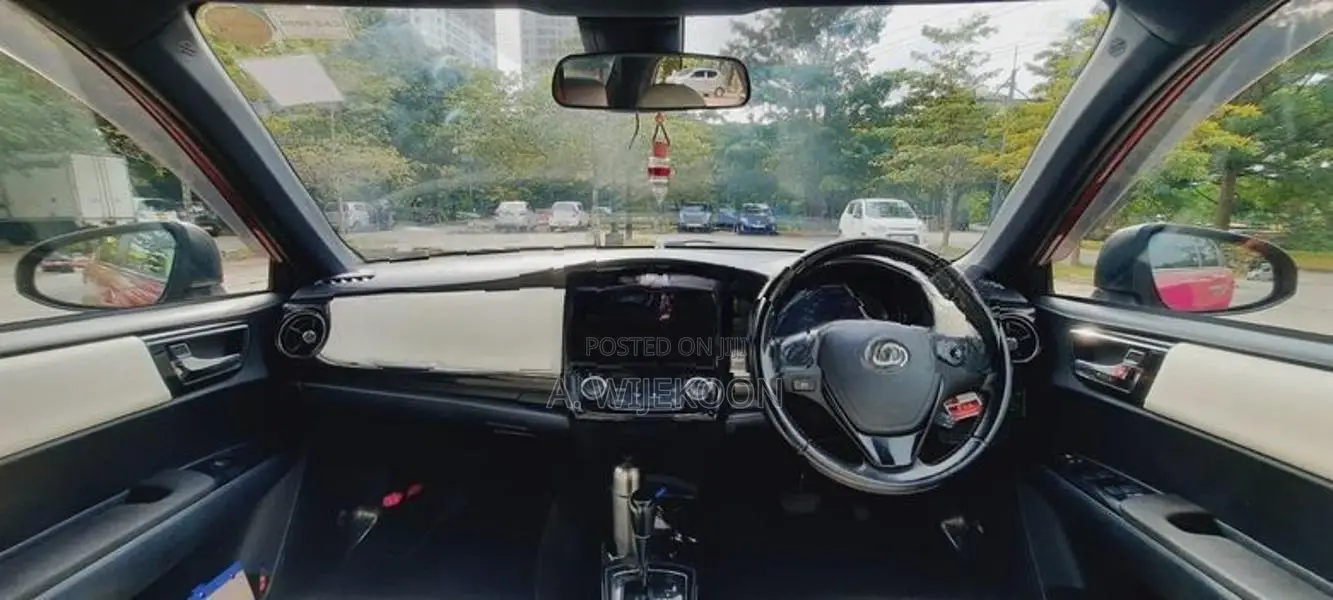 Toyota Axio 2018