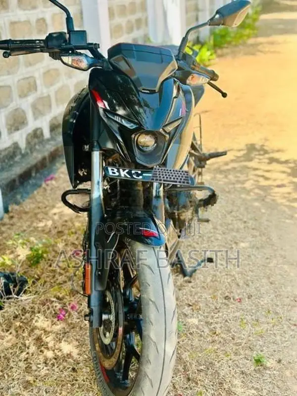 Bajaj Pulsar N160 2025