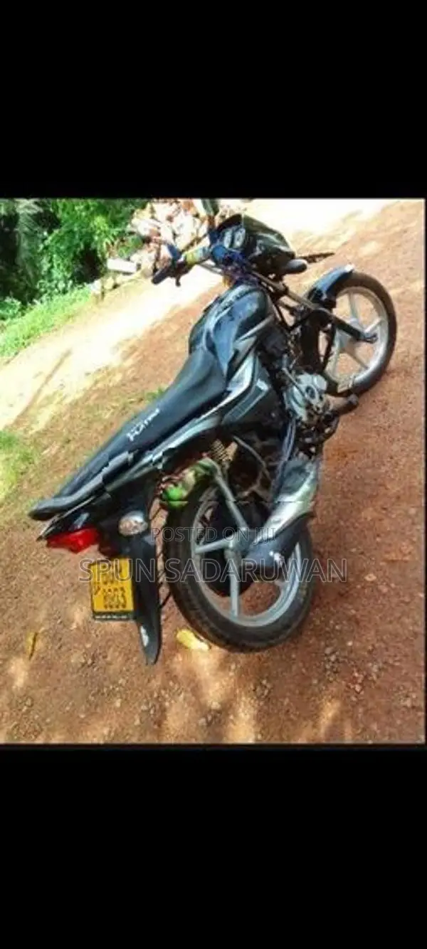 Bajaj Platina 100 2018