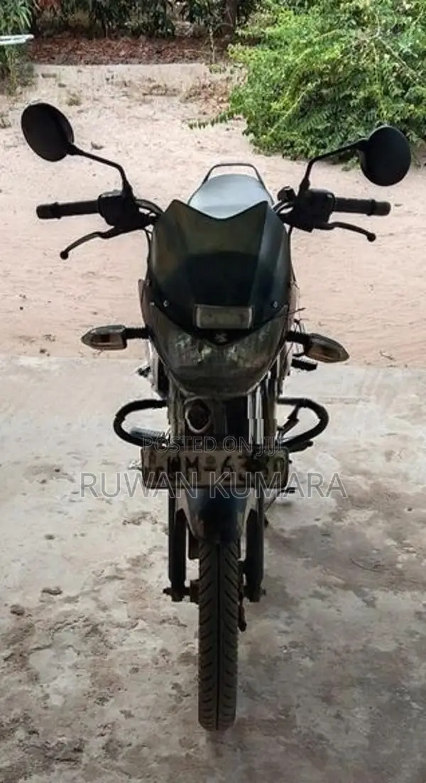 Bajaj XCD 2010