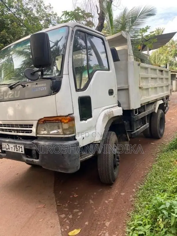 Isuzu Forward 1998