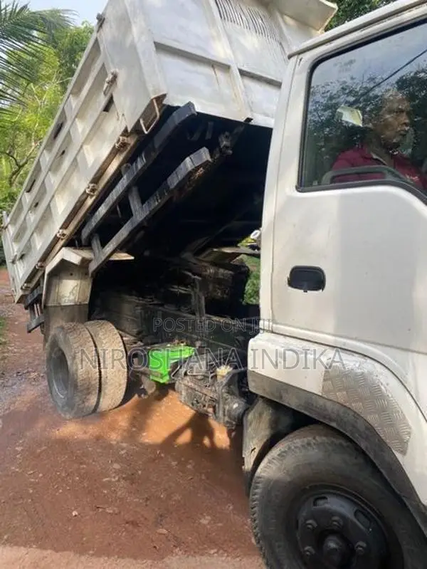Isuzu Forward 1998