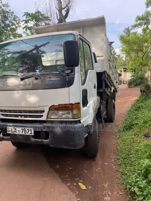 Isuzu Forward 1998