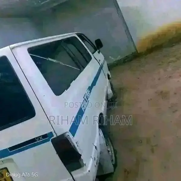 Nissan Vanette 1985