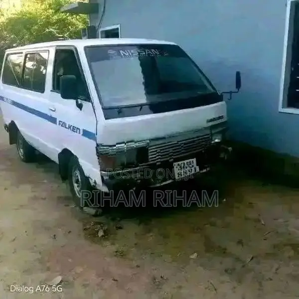 Nissan Vanette 1985