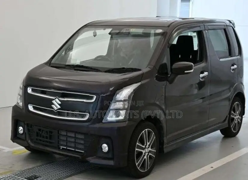 Suzuki Wagon R Stingray MH55s Front Windscreen