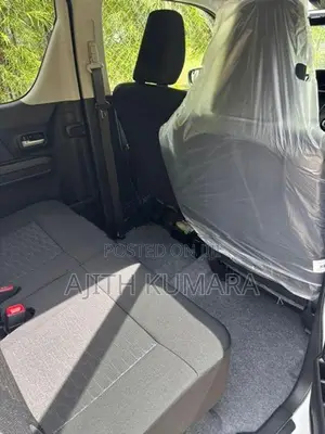 Suzuki Wagon R Custom ZX 2026