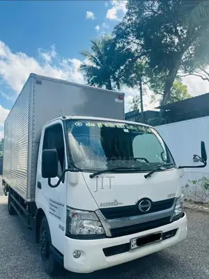 Toyota Hino 2017