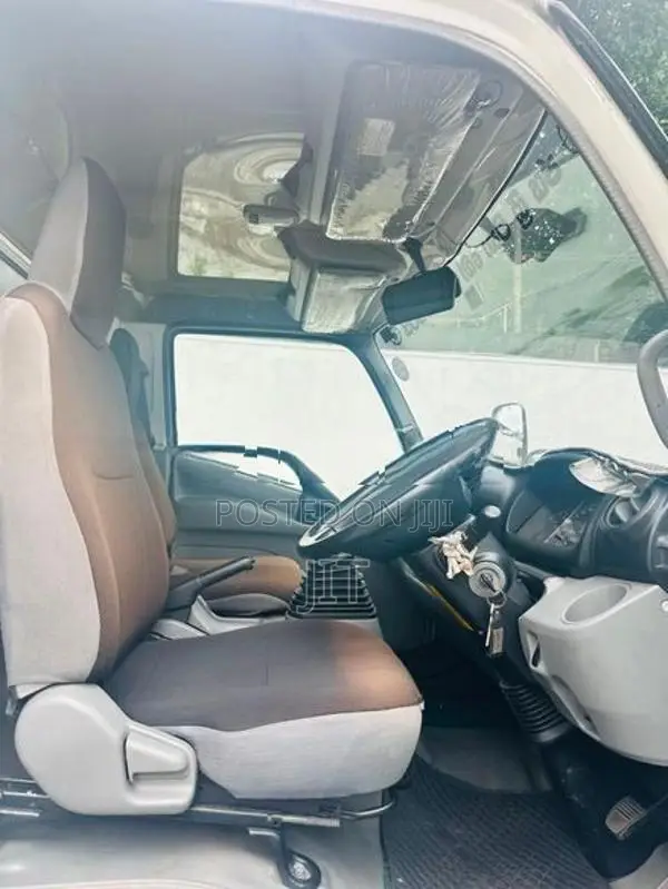 Toyota Hino 2017