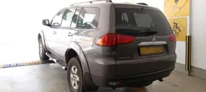 Mitsubishi Montero KH4 WGRPZR 2011