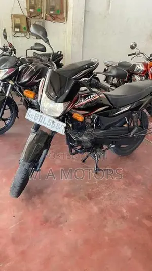 Bajaj Platina 100 2016