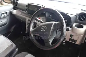 Daihatsu Mira 2024