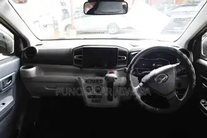 Daihatsu Mira 2024