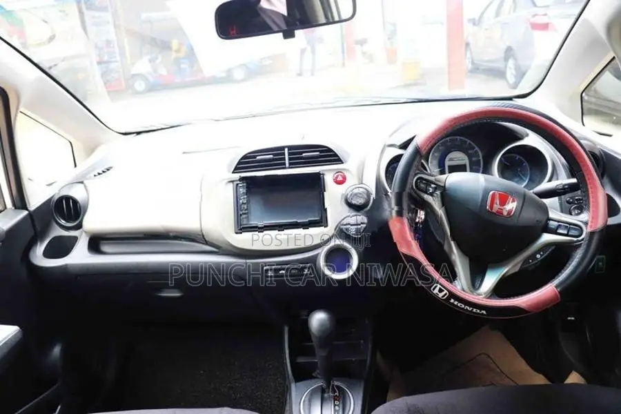 Honda Fit GP 1 2012
