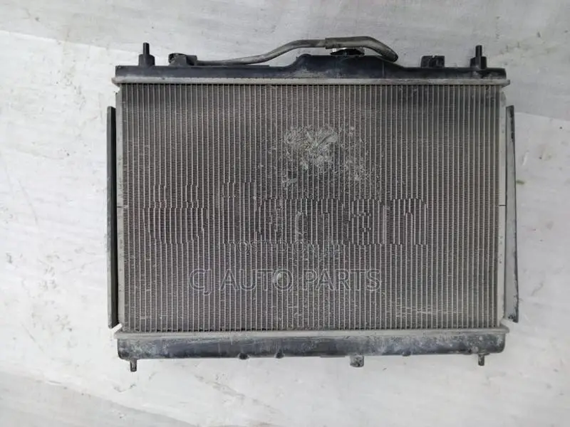 Nissan Wingroad Y12 Radiator