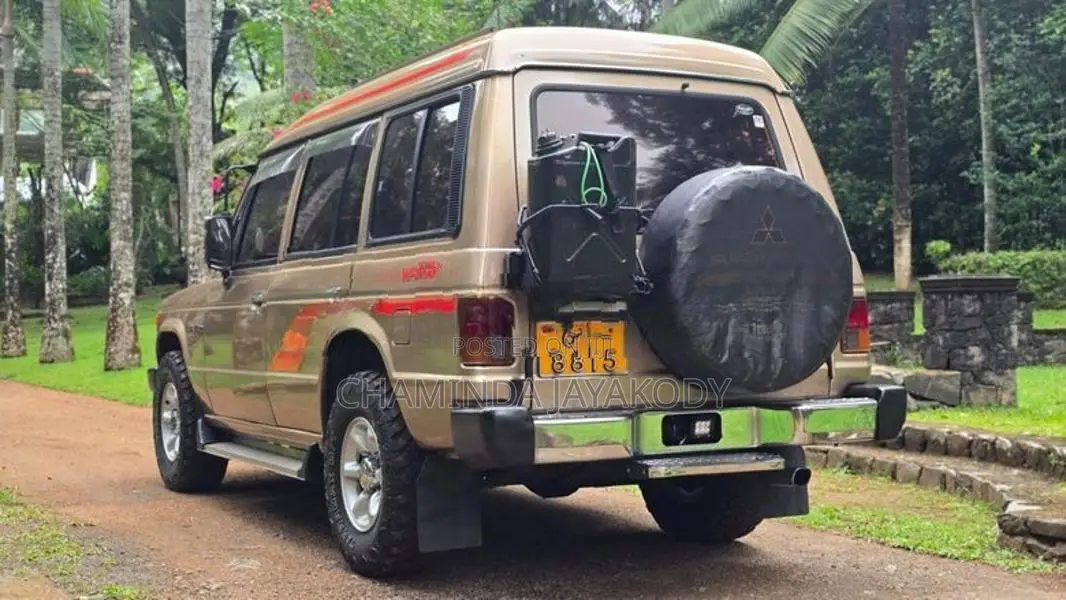 Mitsubishi Pajero Mk1 1988