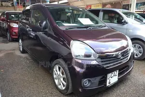 Daihatsu Mira 2015