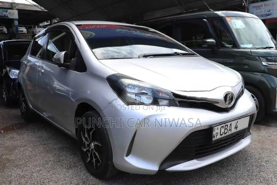 Toyota Vitz 2016