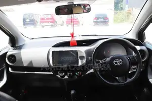 Toyota Vitz 2016