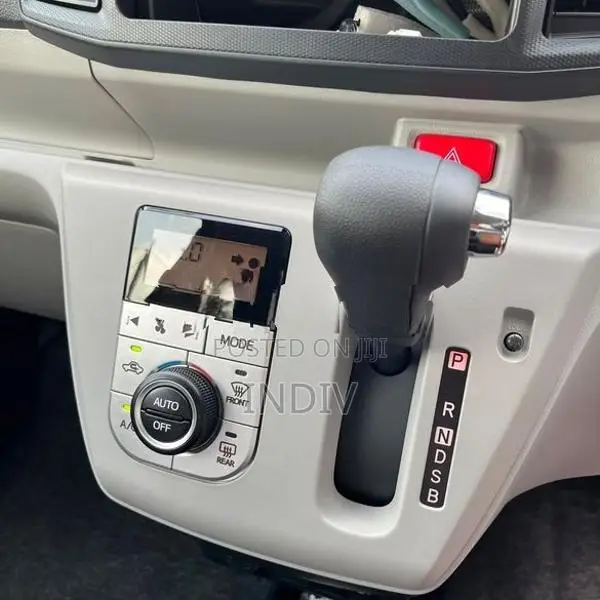 Daihatsu Mira 2025