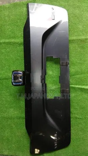 Honda Vezel RU5 Dicky Garnish