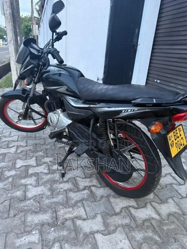 Bajaj Platina 100 2021