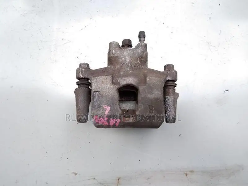 Daihatsu Mira La300 Caliper