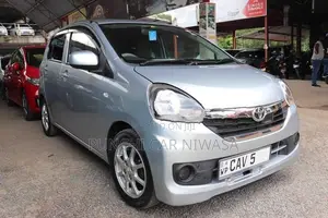 Toyota Pixis 2015