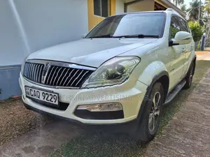 Micro Rexton 2016
