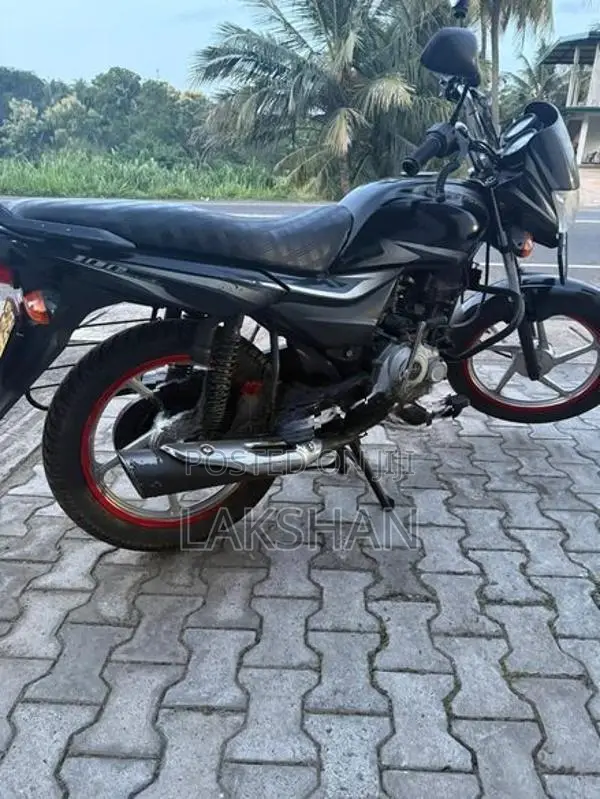 Bajaj Platina 100 2021