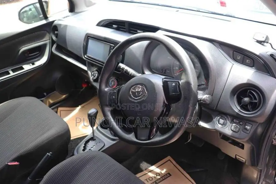 Toyota Vitz 2017