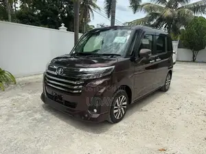 Toyota Roomy Custom G 2025