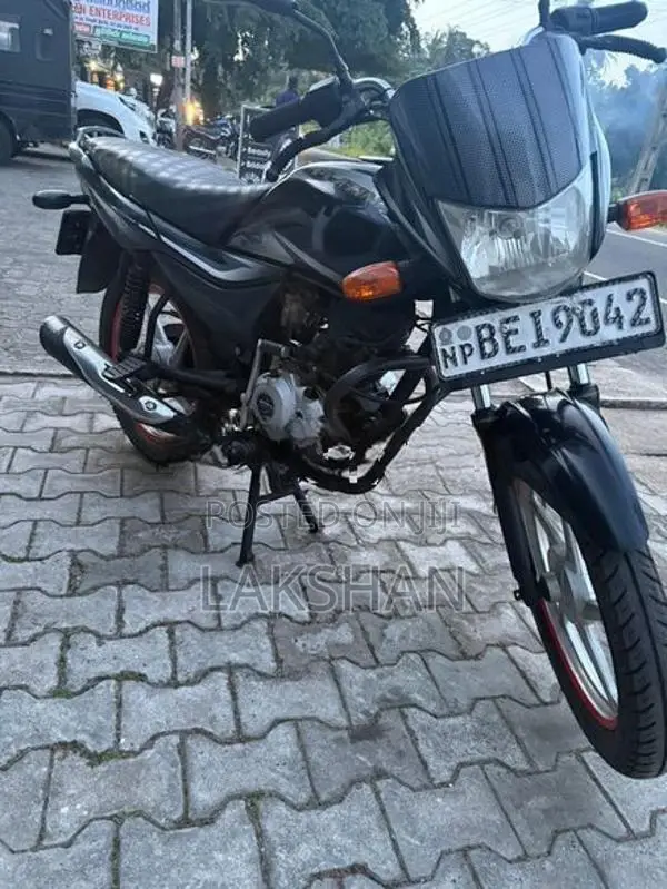 Bajaj Platina 100 2021