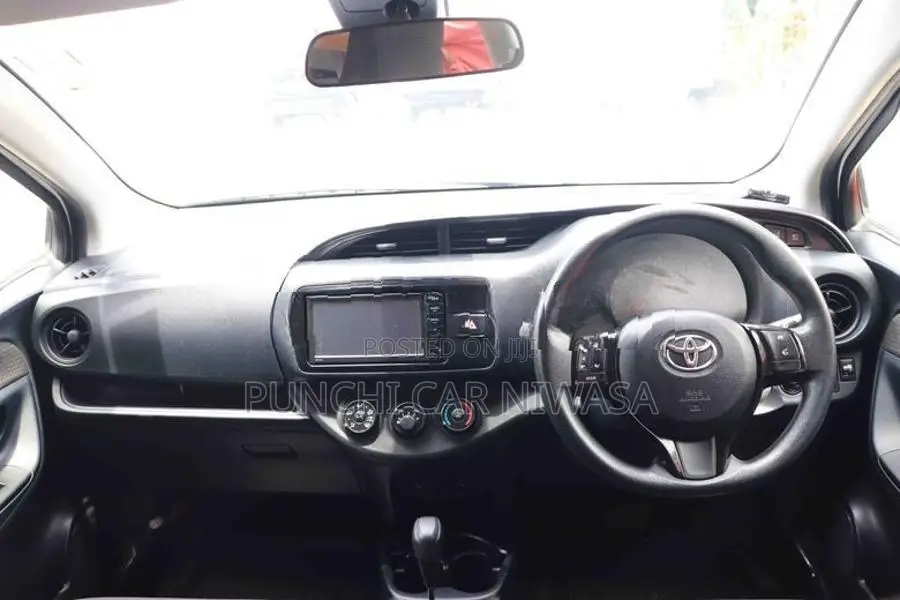 Toyota Vitz 2017