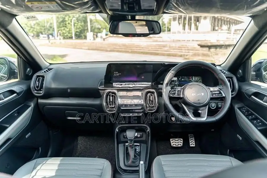 Kia Sonet X line Highest Spec 2026