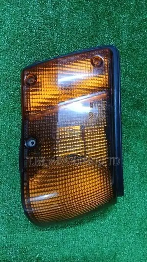 Nissan Sunny N13 Parking Light