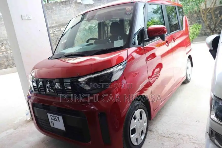 Mitsubishi eK Space 2025