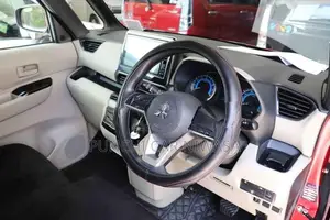 Mitsubishi eK Space 2025