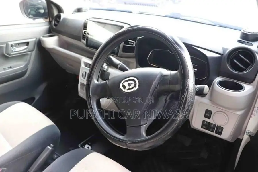 Daihatsu Mira 2017