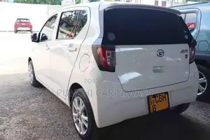Daihatsu Mira 2017