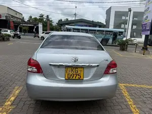 Toyota Yaris KCP 92 2011