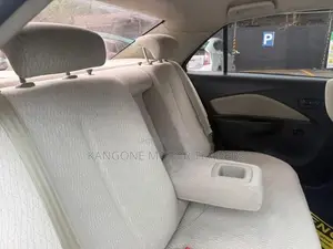 Toyota Yaris KCP 92 2011