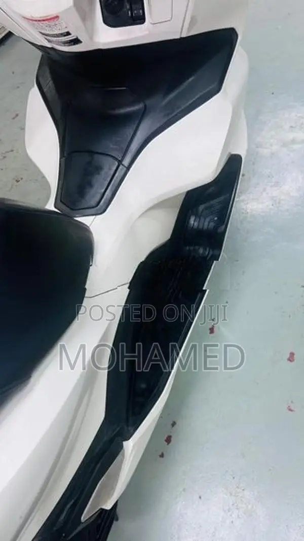 Honda PCX160 2022