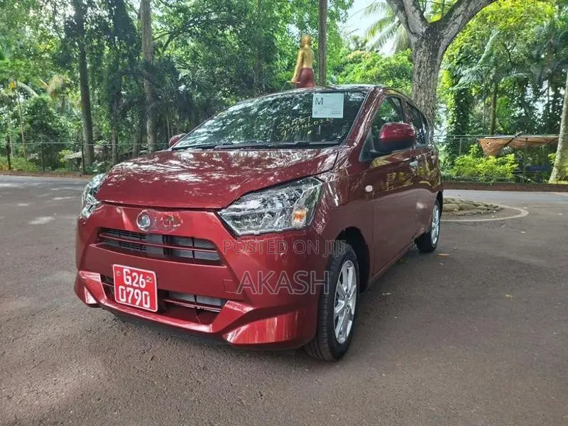 Daihatsu Mira 2025