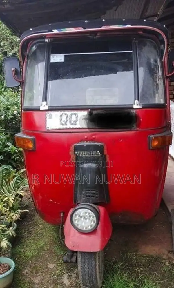 Bajaj RE 2008