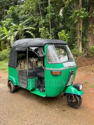 Bajaj RE 2 Stroke 2004
