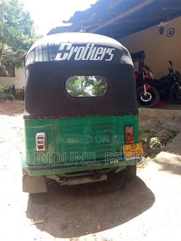 Bajaj RE 4strok 2008