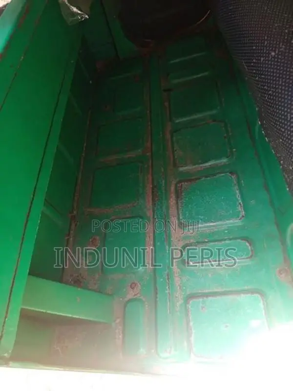 Bajaj RE 4strok 2008